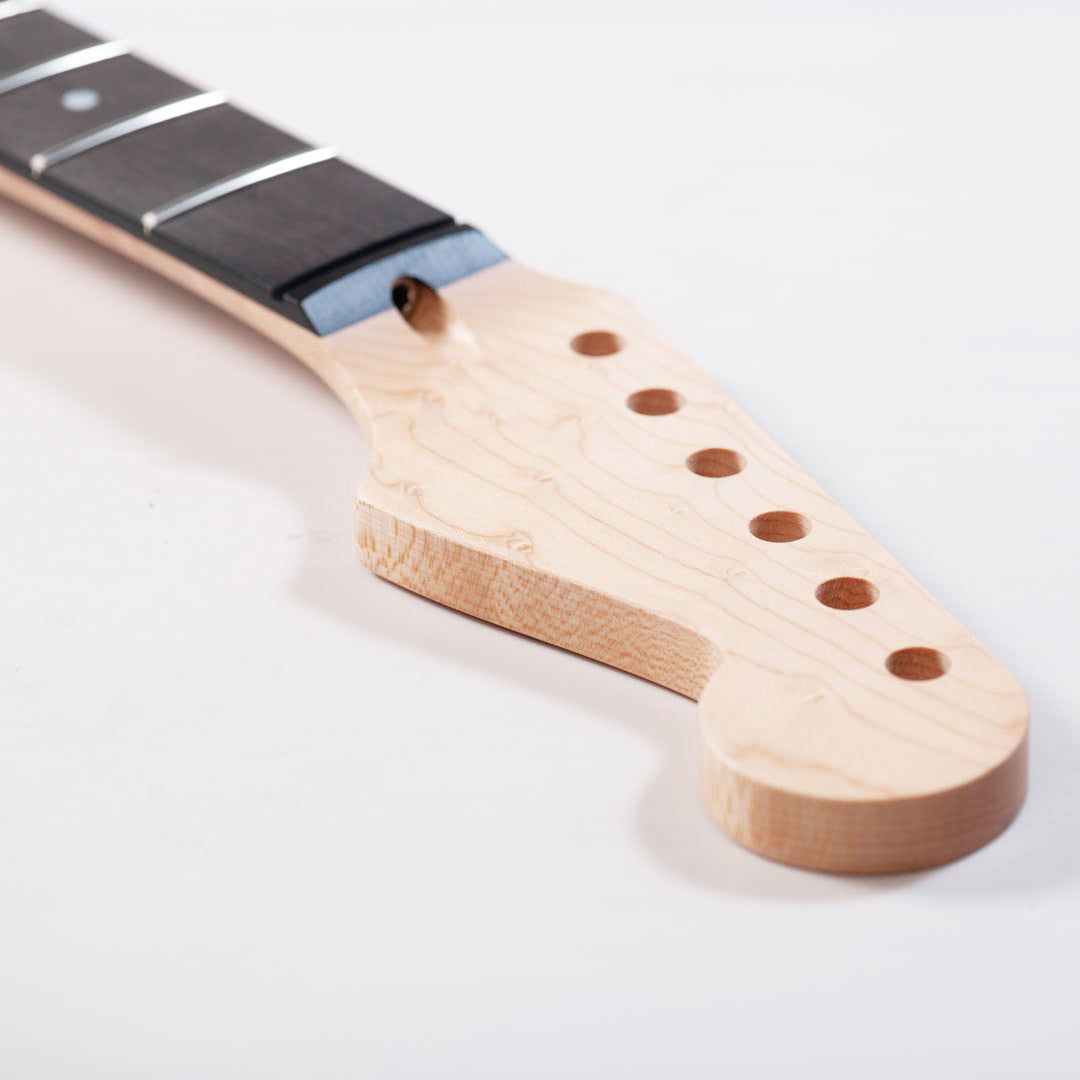 ap select birds eye maple strat neck headstock view