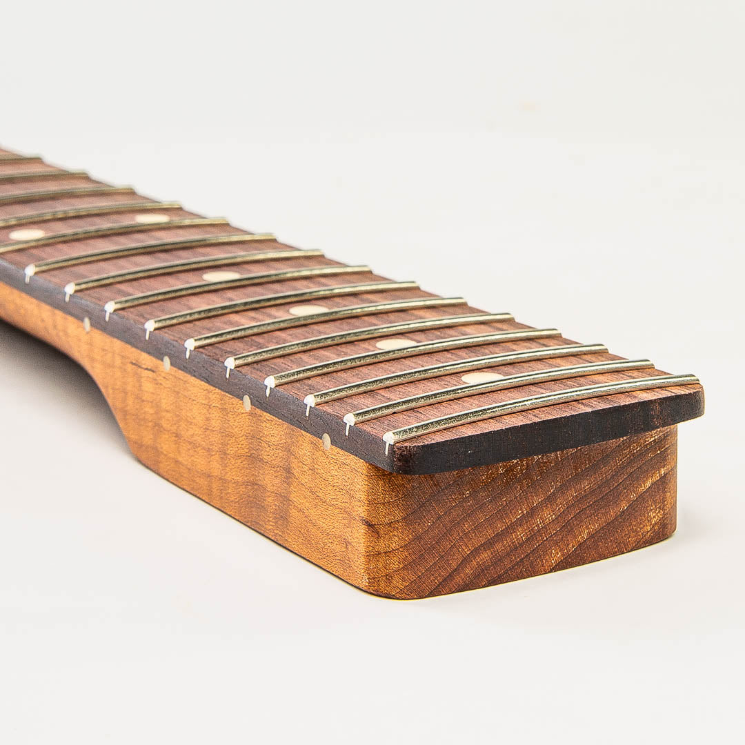 allparts roasted flame maple strat neck with rosewood fretboard angled heel view