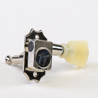 Allparts Top Tier vin mod 3x3 keys w/ cream plastic keystone button single front view nickel