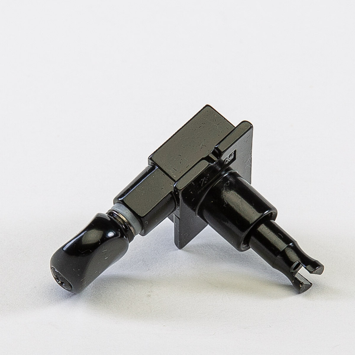 Allparts Top Tier 6 in-line staggered post keys w/ oval button single back view black