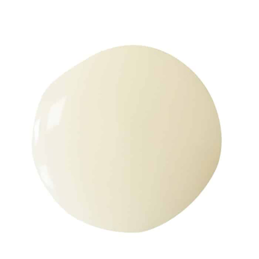 Vintage White Finish in a puddle